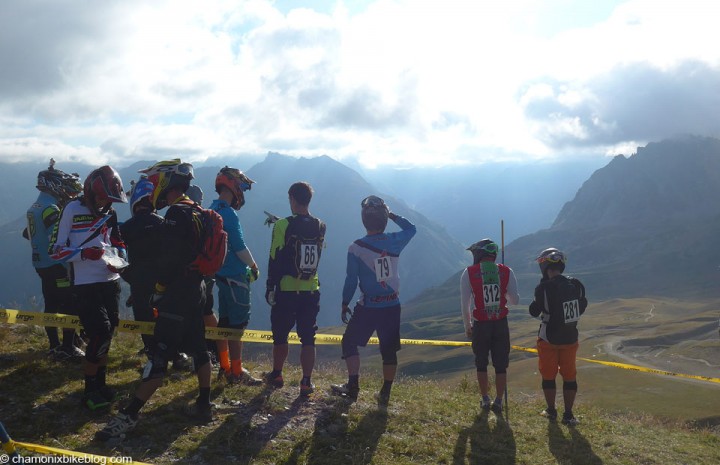 A group looking at s1. And the sun. Probably the view too.