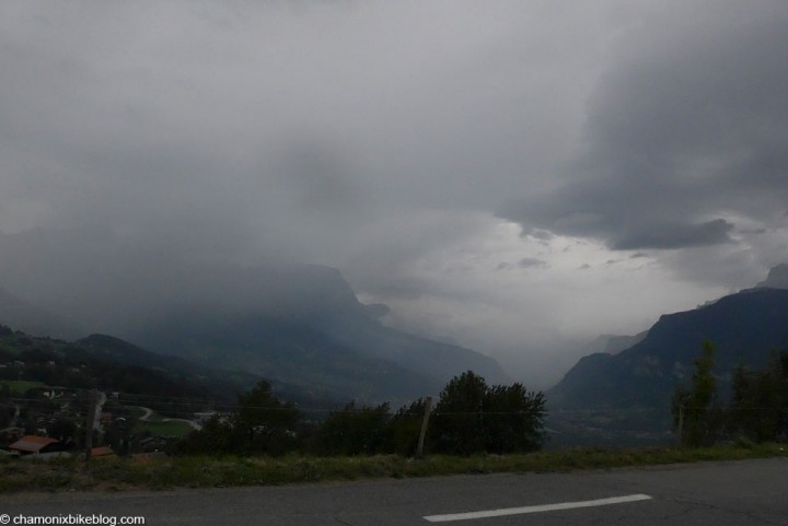 The Arve valley getting eaten by the rain beast.