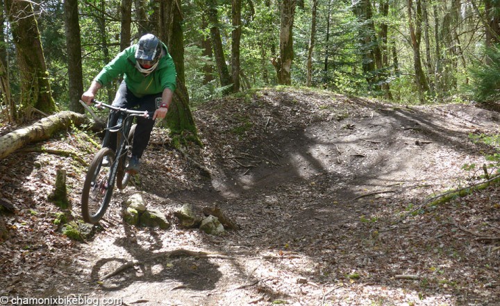 Mati on a shiny 2016 Banshee Legend and a less shiny Saleve trail.