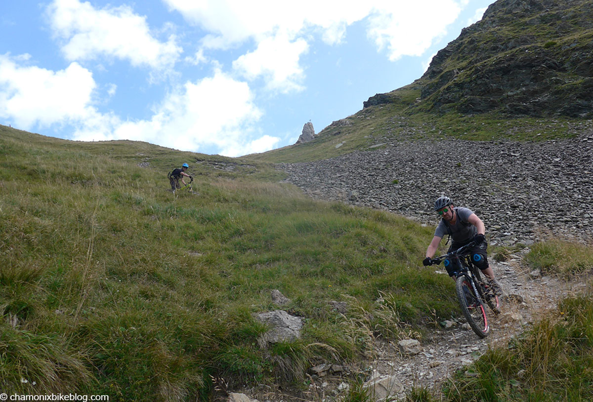 Messing with the image/writing continuity a bit here, but no one will notice. Jump back to Robbie and Tim high on the Col du Tricot descent.