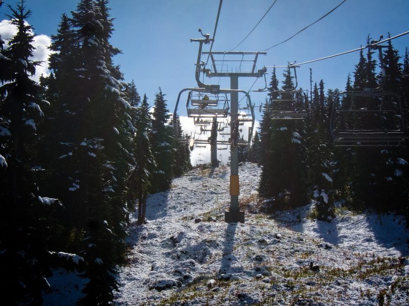It snows in September, Garbanzo chair.